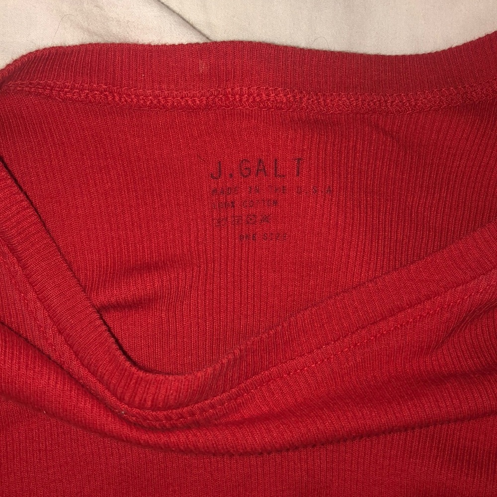 ruffled red top - Picture 3 of 3